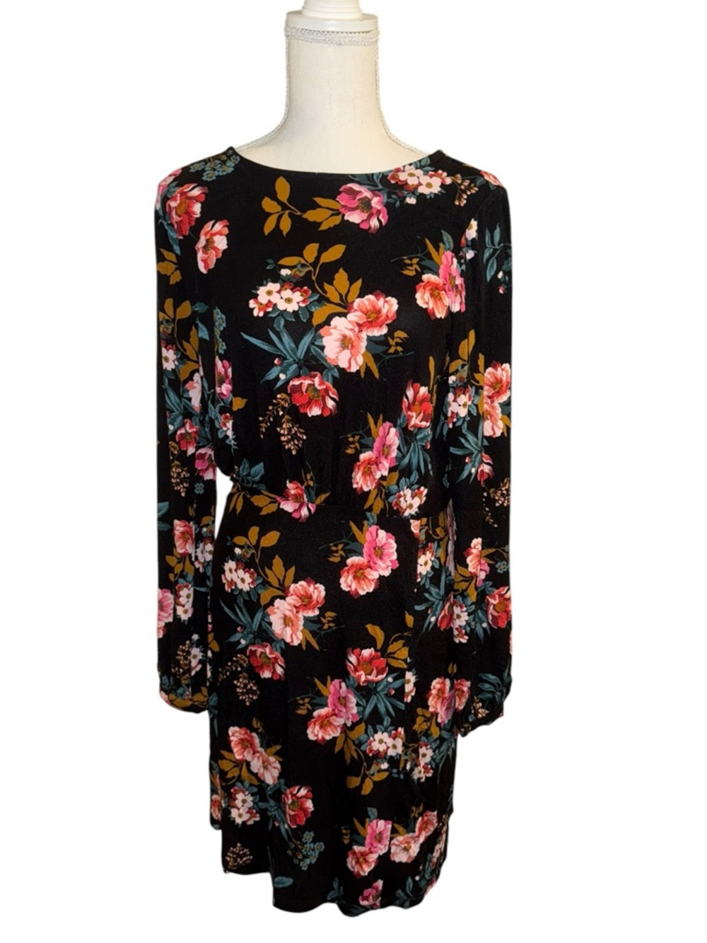 LOFT nwt! soft & stretchy Black Floral Long-Sleeve Dress